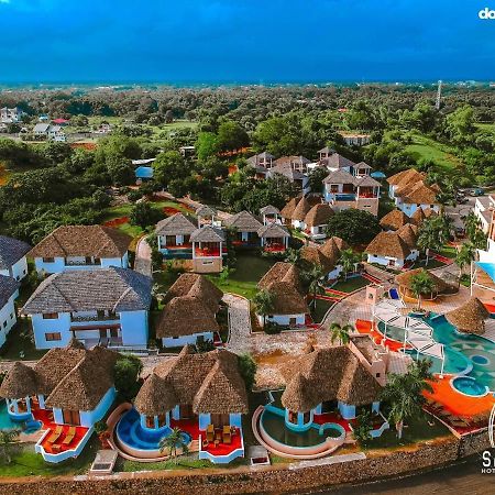 Safari Hotel And Villas Powered By Cocotel Bulala Exterior foto